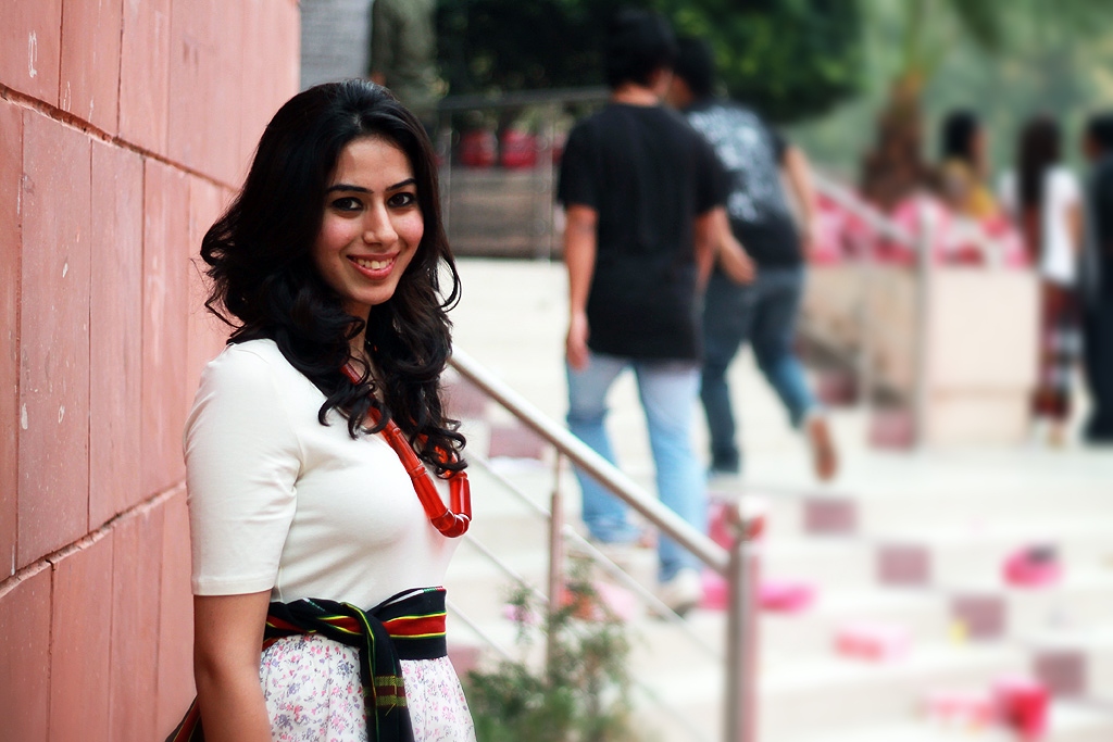 Desi Girl with Puandum